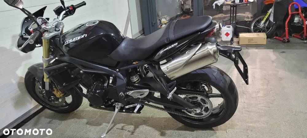 Triumph Street Triple - 30