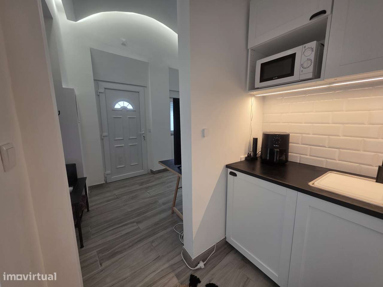 Moradia T1 + 1 com 2 terraços perto do Mar e Marina-31