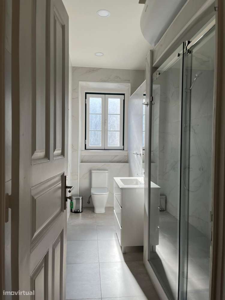 Quarto - localizado em Saldanha Lisbon - Grande imagem: 3/4