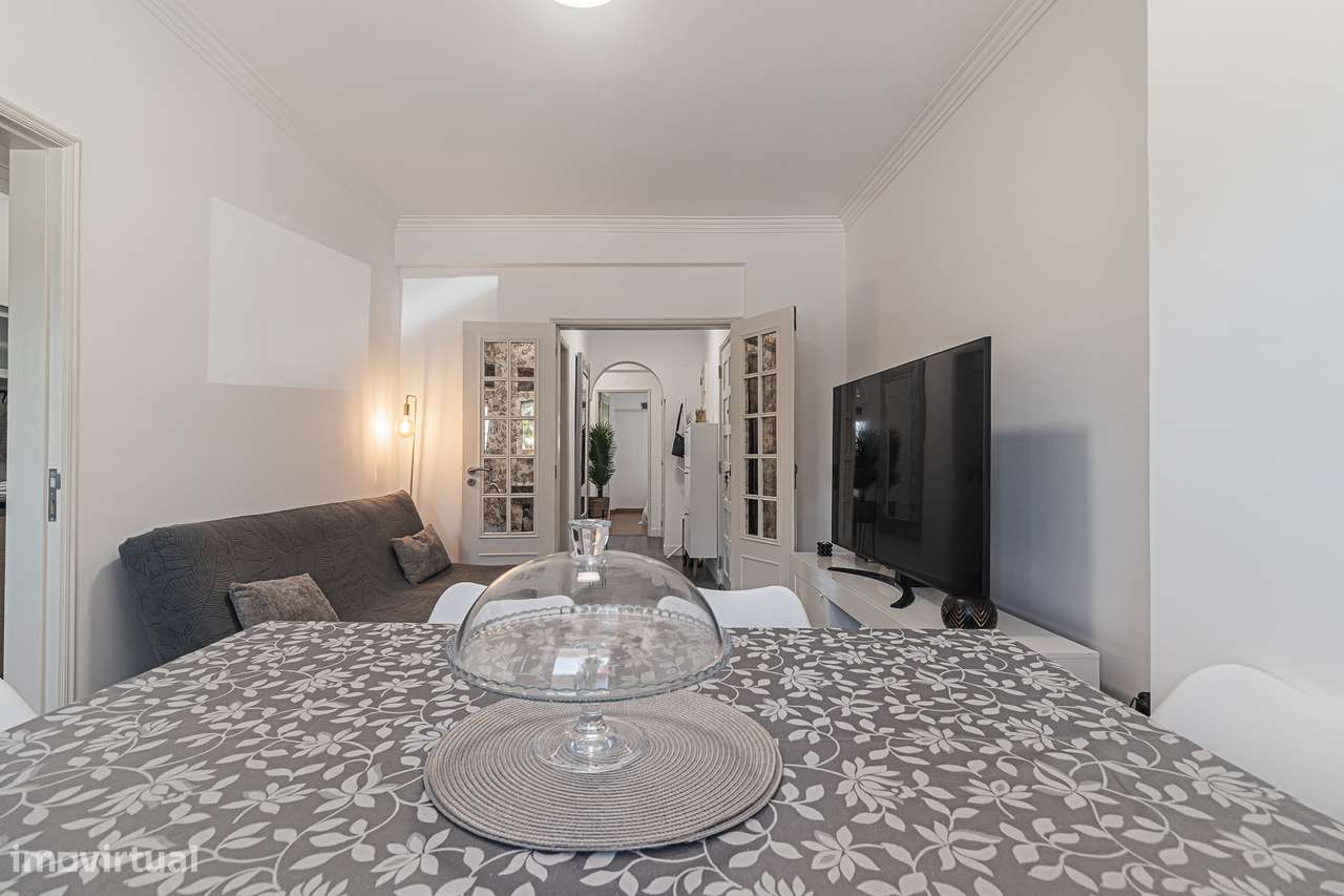 Apartamento T2 remodelado num RC na Marisol-16
