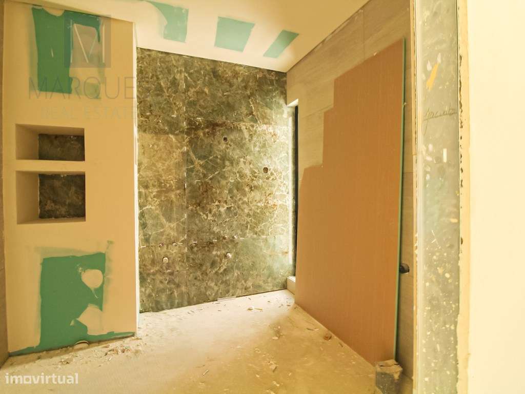 Moradia V3 com 2 Suites, Jardim e Piscina em Pinhal do General-14