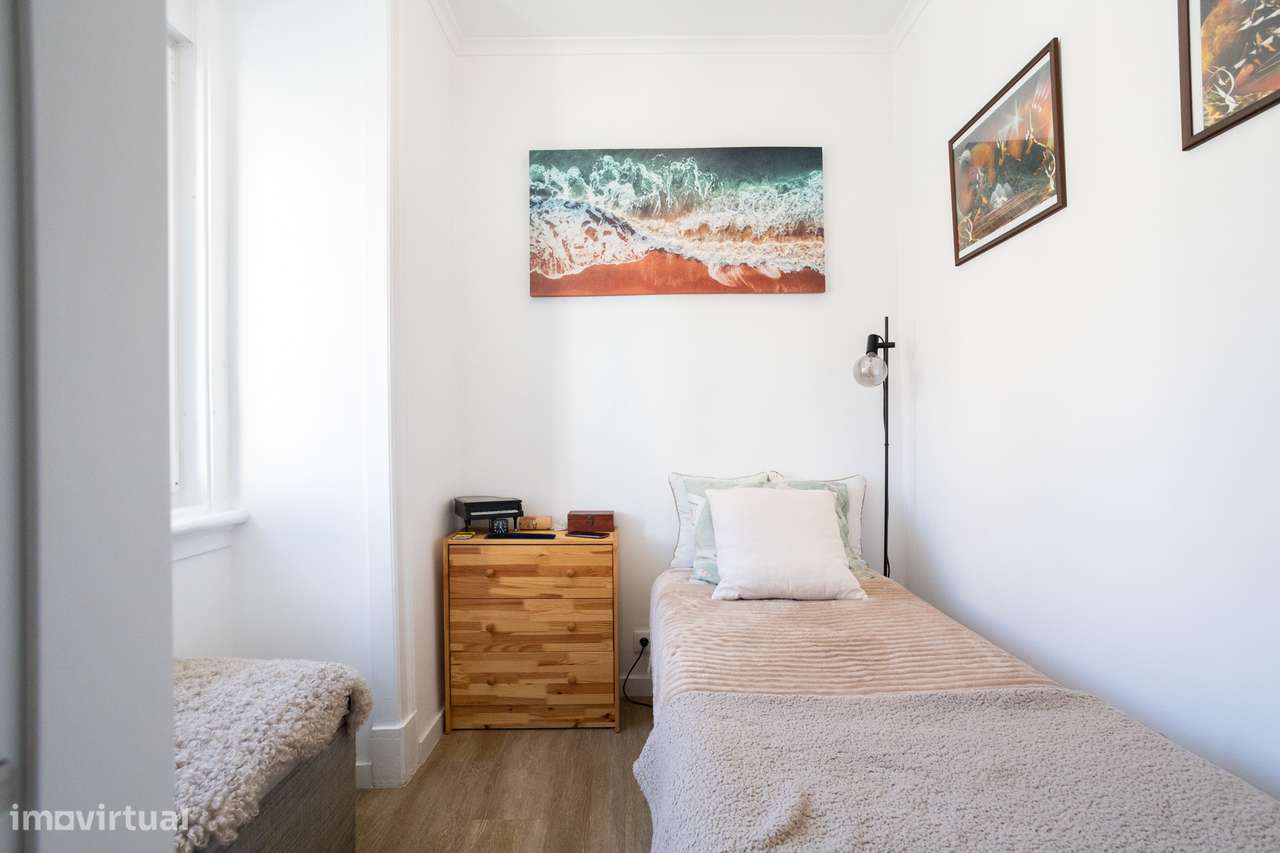 Apartamento Familiar totalmente Remodelado no Coração de Lisboa com Vi-13