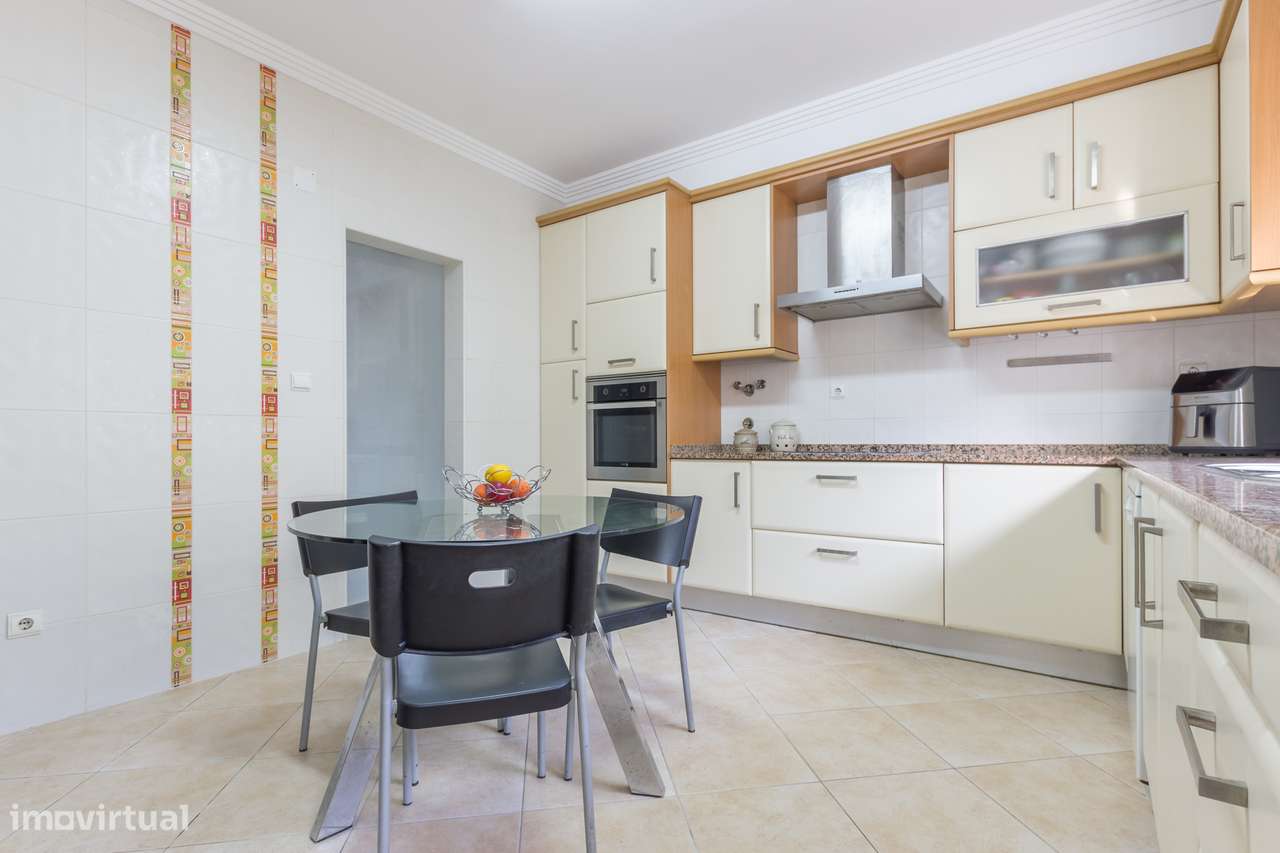 Moradia Geminada T3 - Quinta do Conde-4