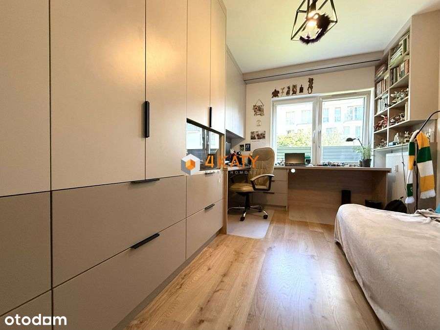 _____ 4 pokoje  Centrum - ogródek  _________-11