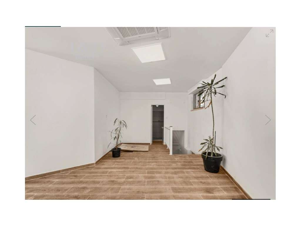 ESPAÇO COMERCIAL REMODELADO - RUA D. FILIPA DE LENCASTRE 18-1
