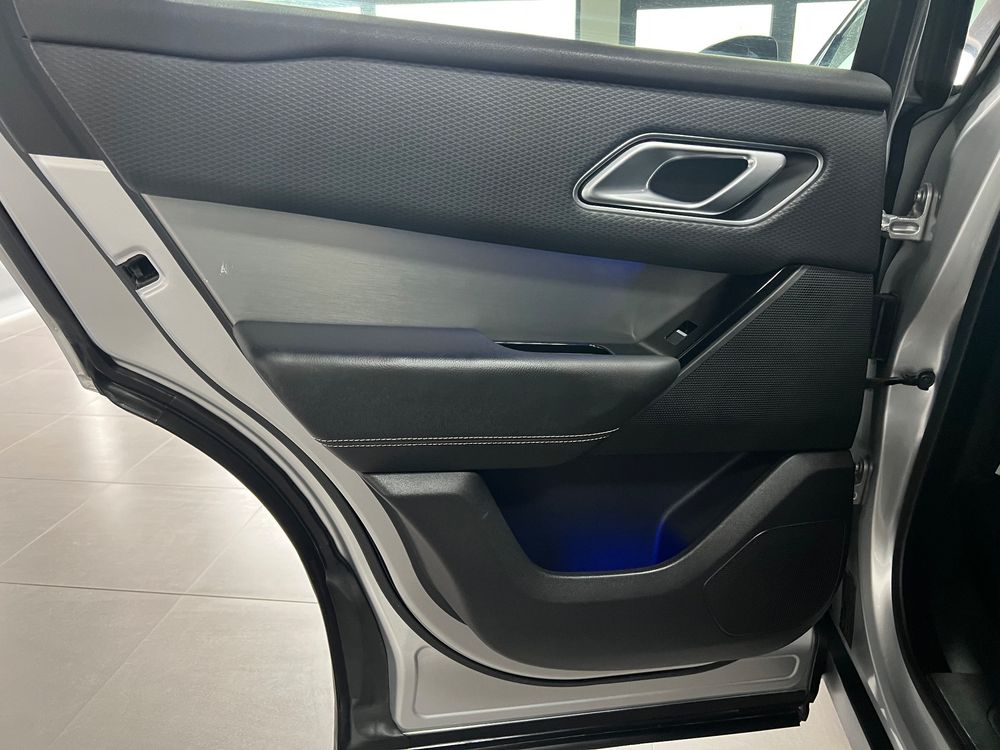 Land-Rover Range-Rover-Velar