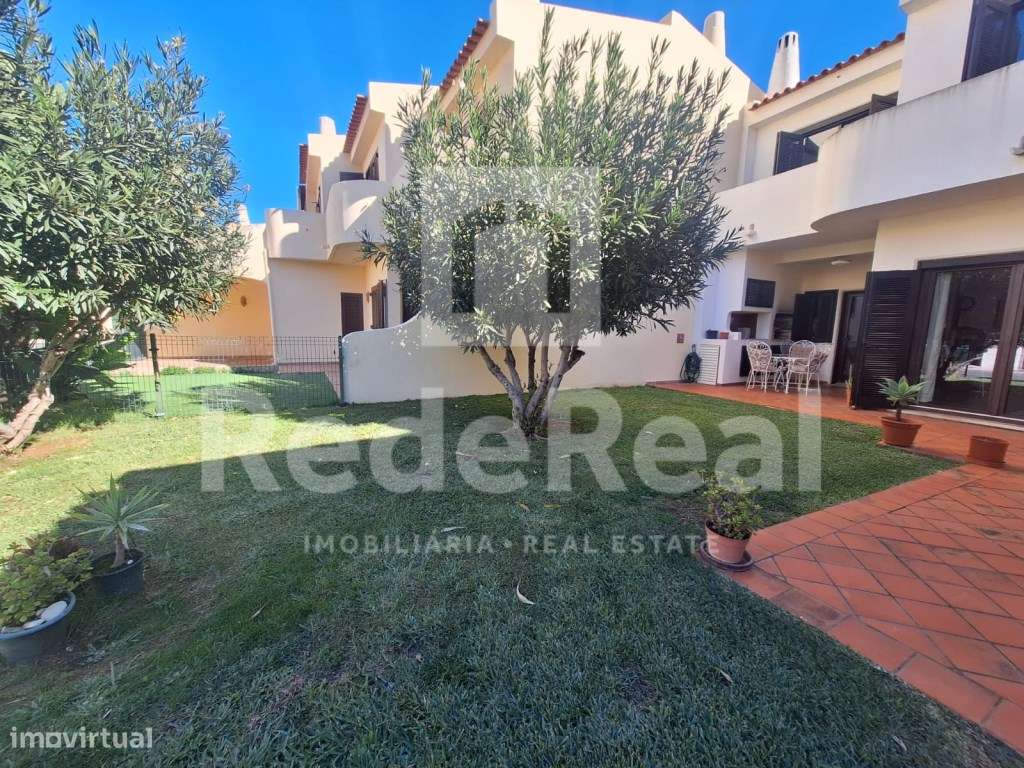 Moradia T3 + 1 com Piscina Privada e Boas Áreas no Coração de Albuf...-57