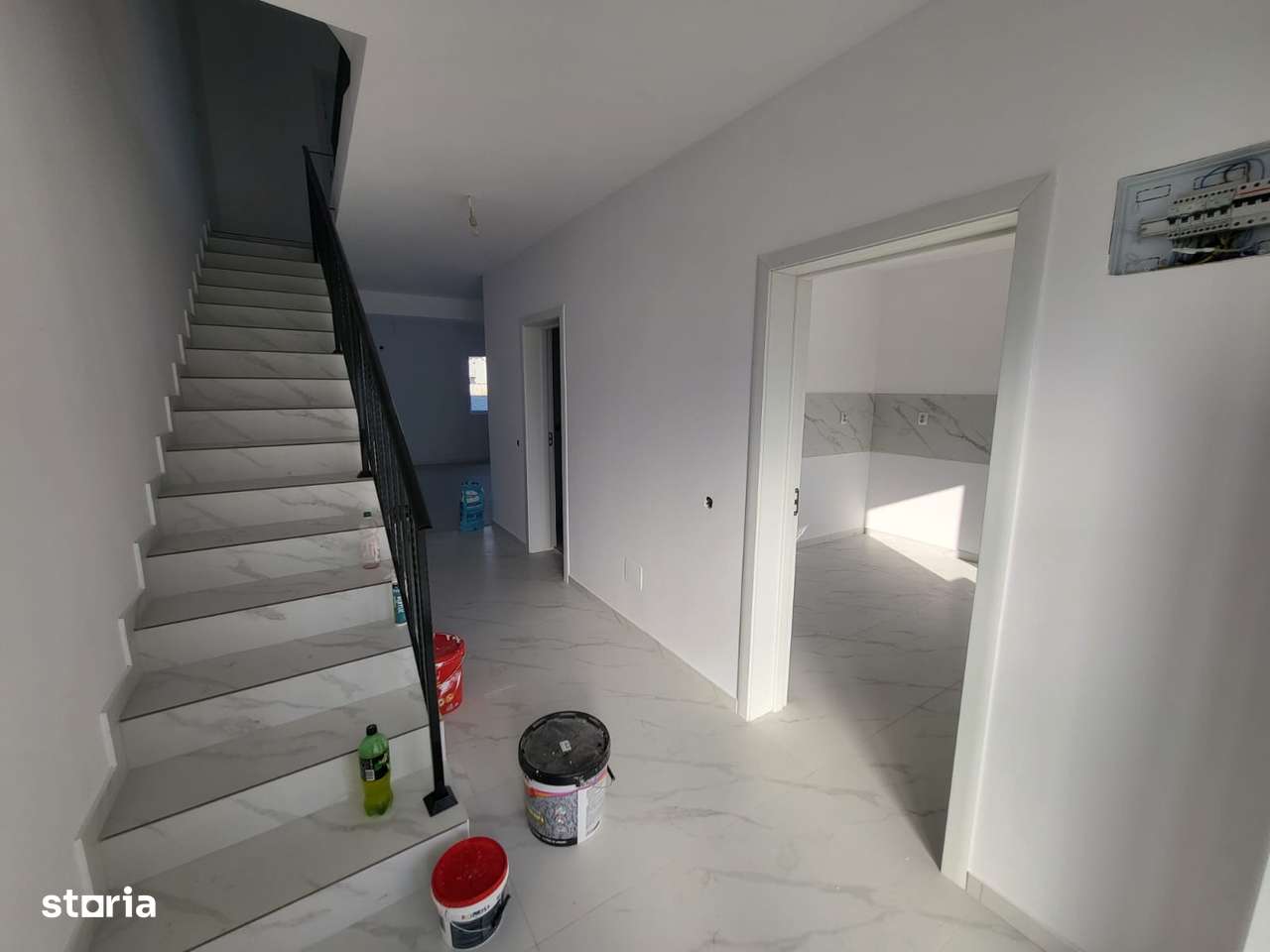 Duplex modern 4 camere cu mansardă și teren 250 mp-0