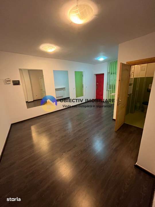 Casa + spatiu comercial la pret de apartament  ,  Precista - Piatra Ne-1