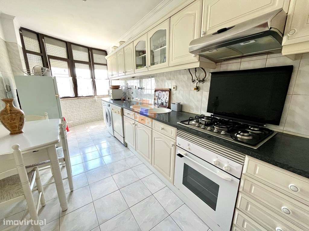 Apartamento T3 no coração do Feijó-7