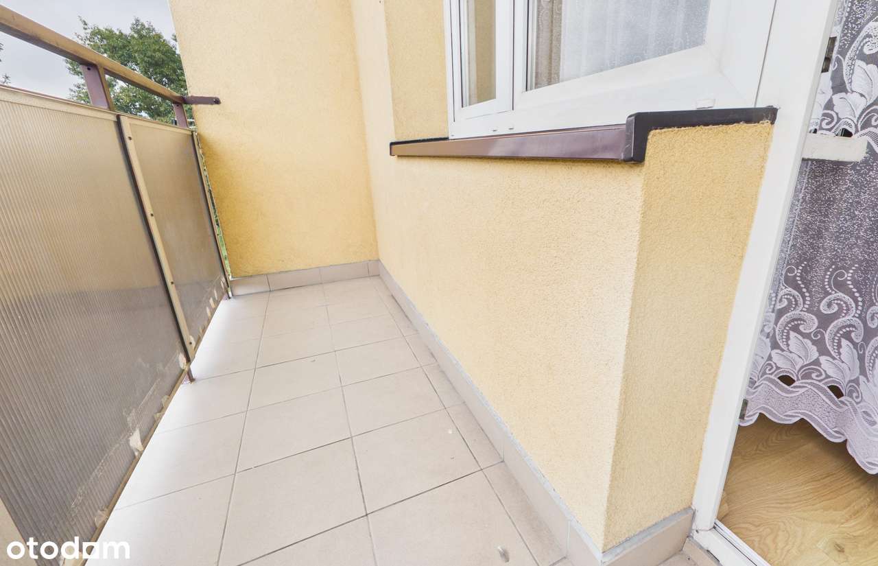 Balkon / Kasprzaka/ 3 pokoje /-18