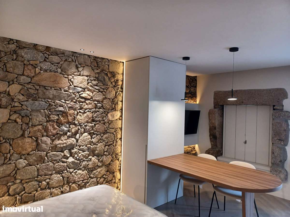 A estrear T0  totalmente novo - Mobilado e equipado - Grande imagem: 3/24