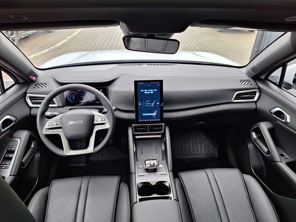 DEMO / Zasięg 312 km / Kamera Cofania / CarPlay i Android Auto