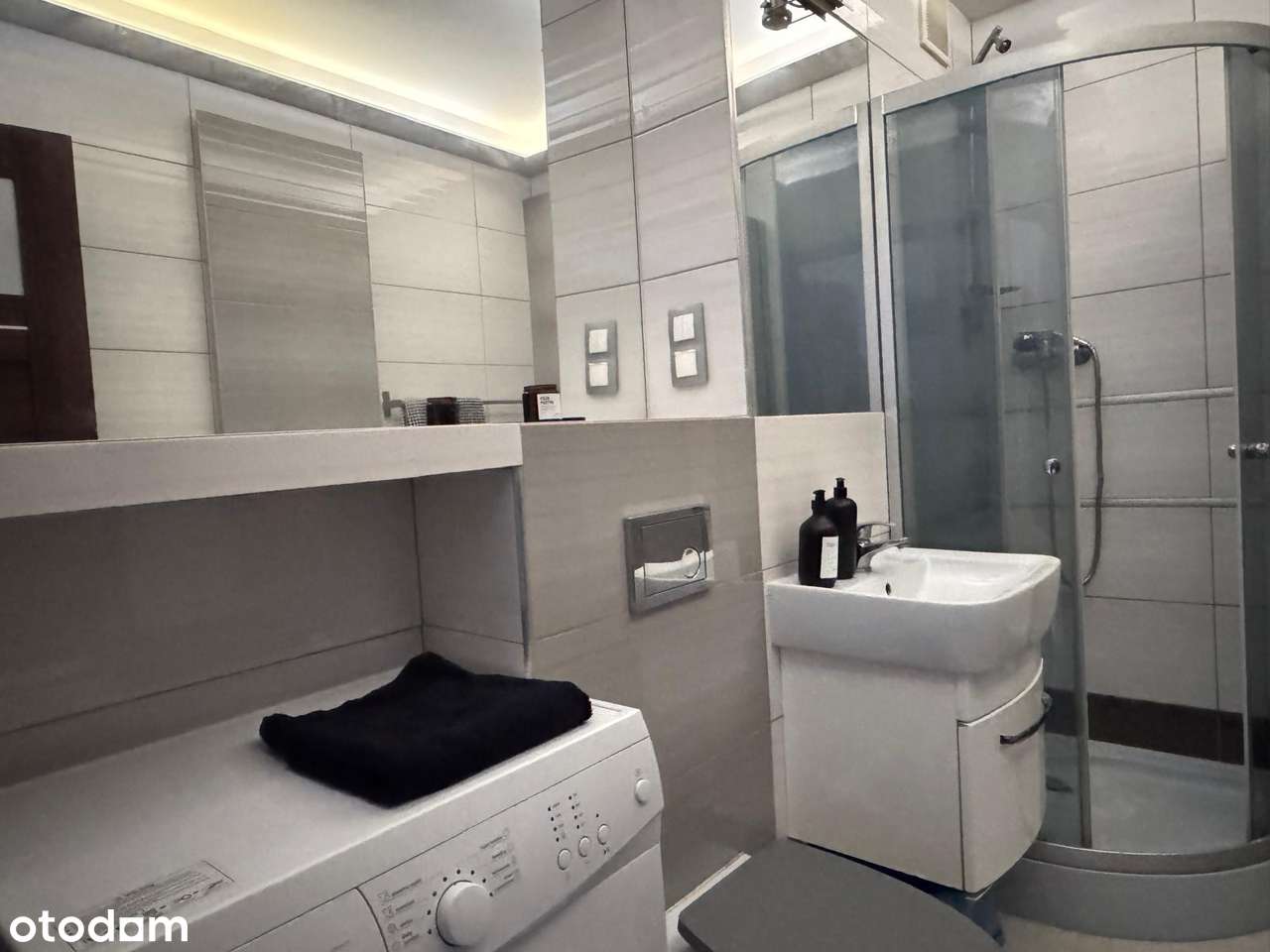 Umowa przedwstępna. Kawalerka 31 m2. Metro (3 min.). , 6 p.-7