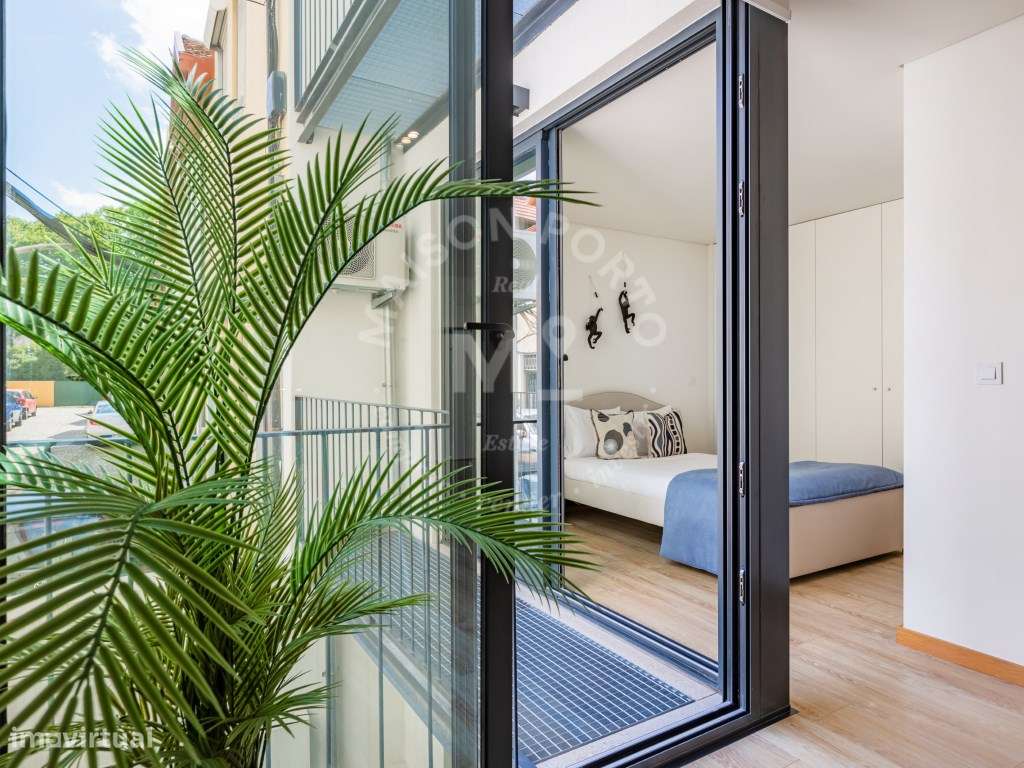 Apartamento T1 com Varanda Totalmente Equipado e Mobilado no Bonfim...-5