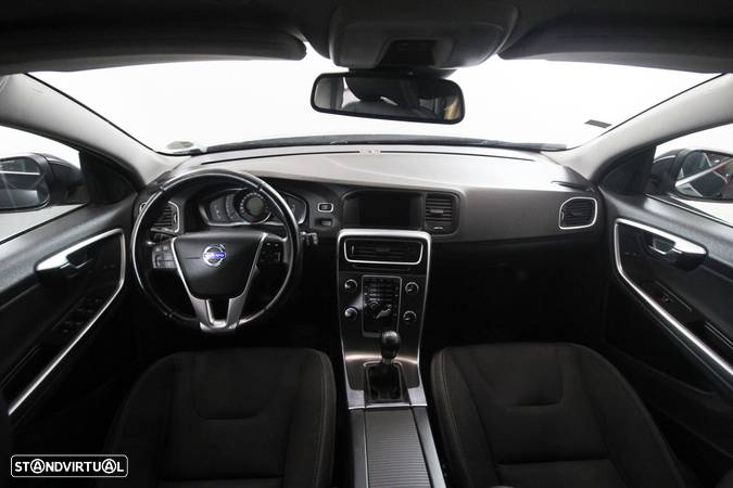 Volvo V60 1.6 D2 Momentum Eco - 20