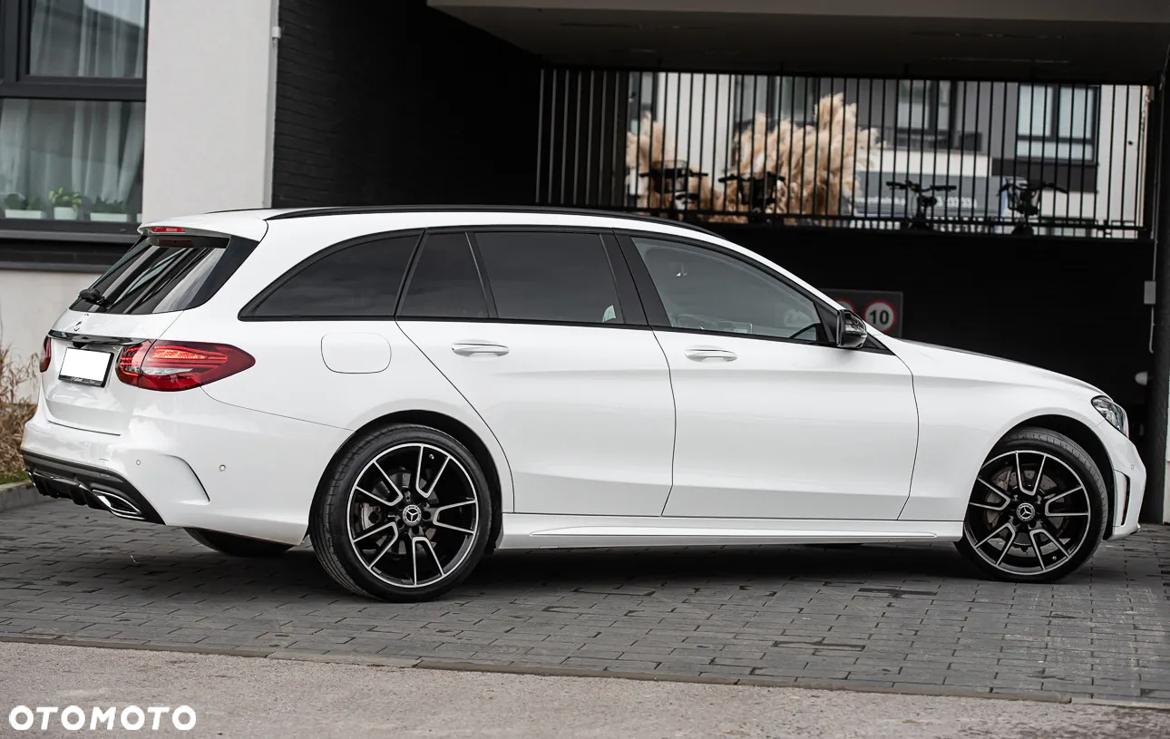 Mercedes-Benz Klasa C 220 d 4Matic T 9G-TRONIC AMG Line - 14