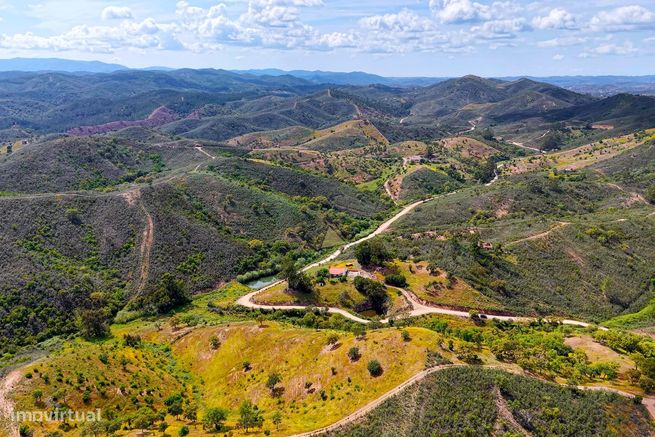 Charmosa Quinta com 4 Hectares à venda na idílica Salto - São Bartolom-35