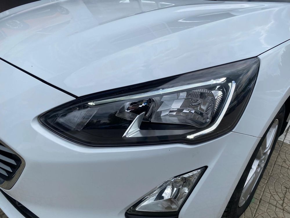 Ford Focus - foto 10