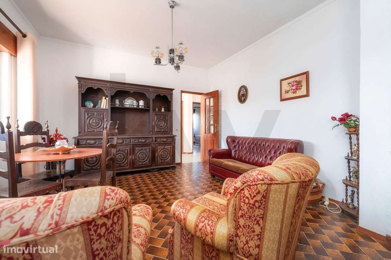 Moradia T4 com Terreno de 8480m2 em Bela Salema-23