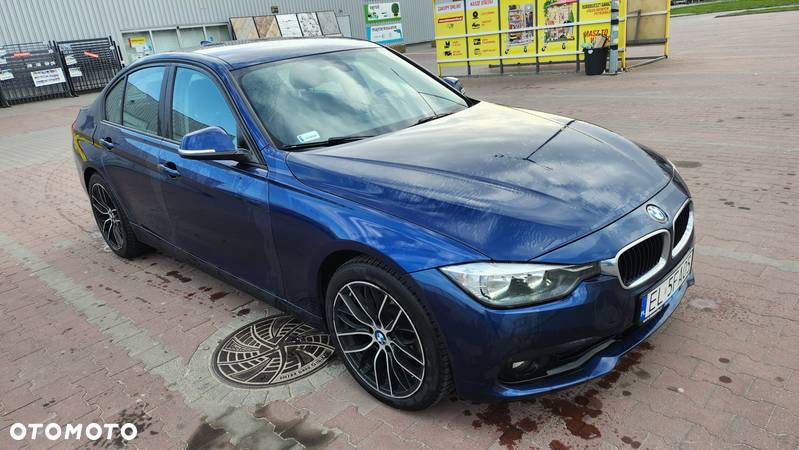 BMW Seria 3 318d - 5