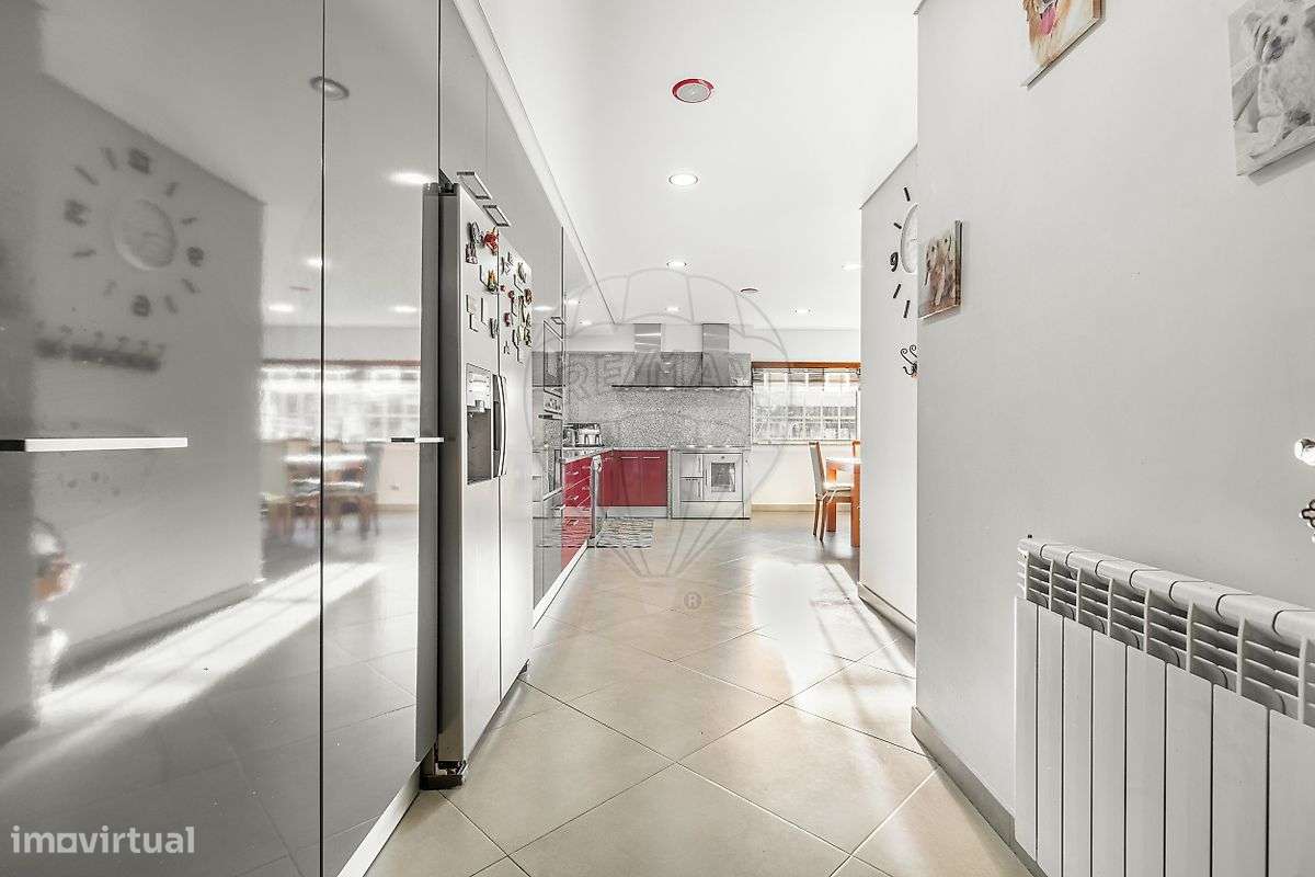 Moradia T5 para venda-25