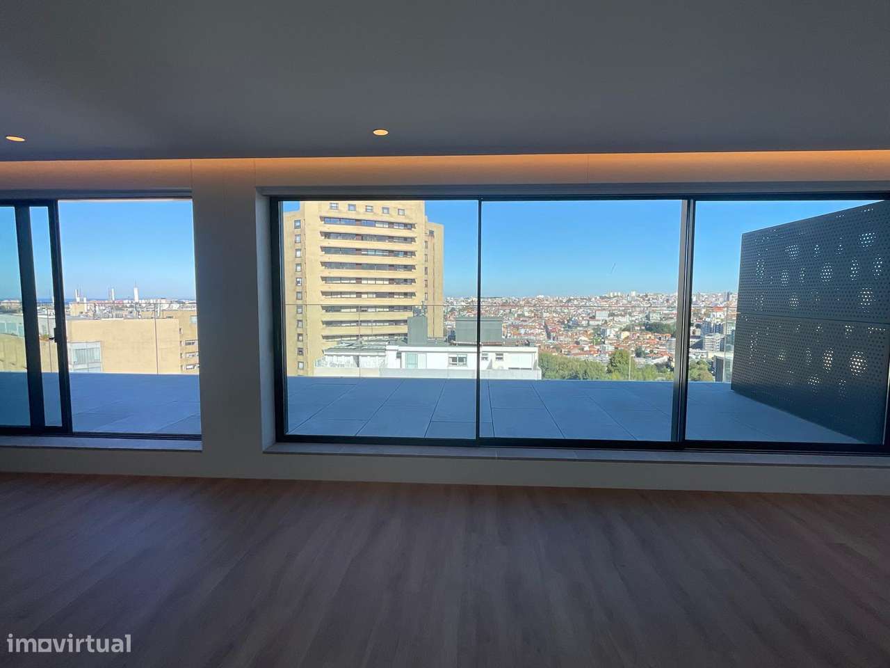 Penthouse T2 de Luxo Av. da República (Gaia)-2