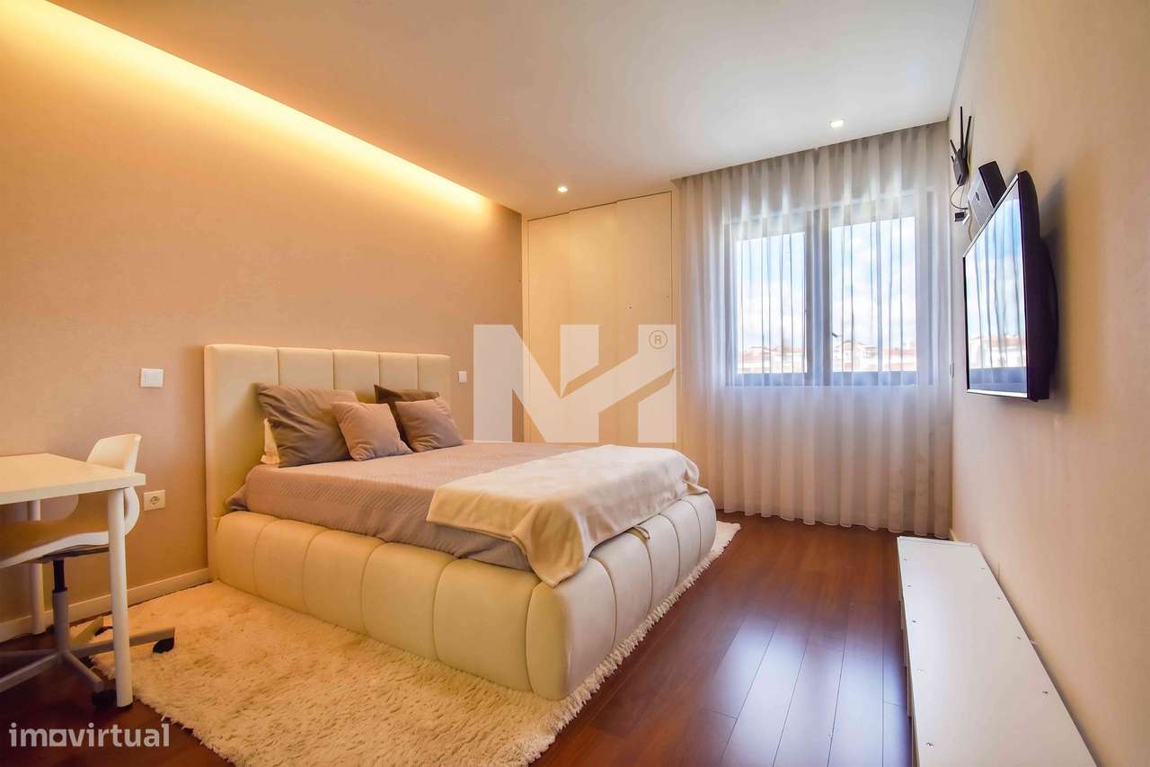 Moradia T4 Contemporânea | 4 Suites | C/ Piscina-26