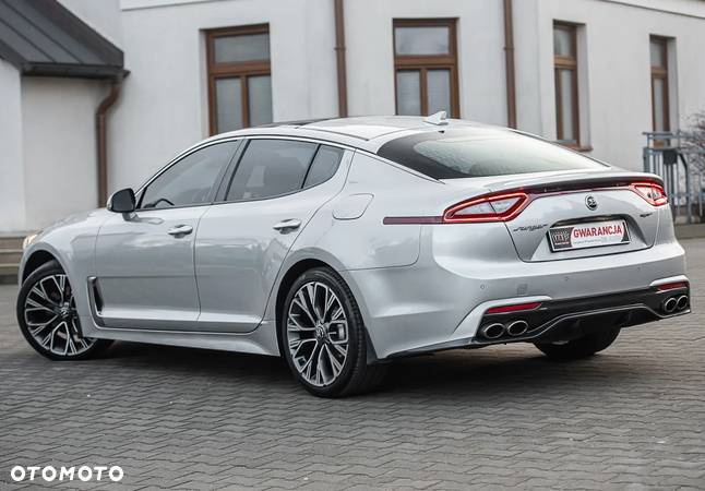 Kia Stinger 2.0 T-GDI GT Line - 9