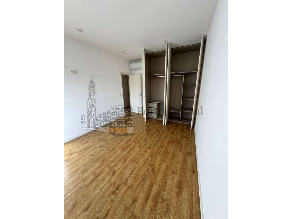 T2 * 1 Renovado para Arrendamento 1.500€ / mês - Grande imagem: 5/29