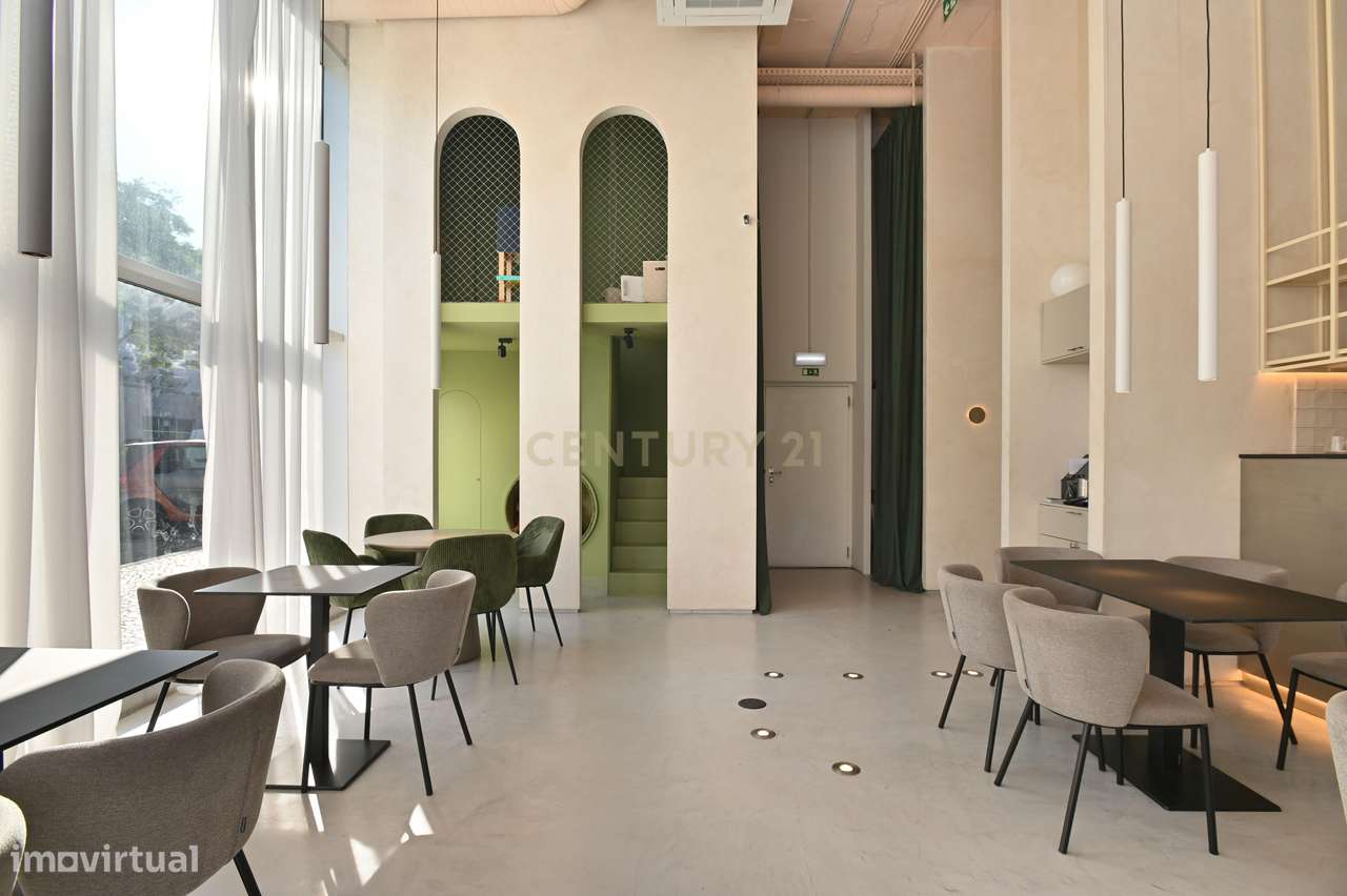 Trespasse de Restaurante (270 m2 + 2 esplanadas + 9 lugares de estacio - Grande imagem: 4/44