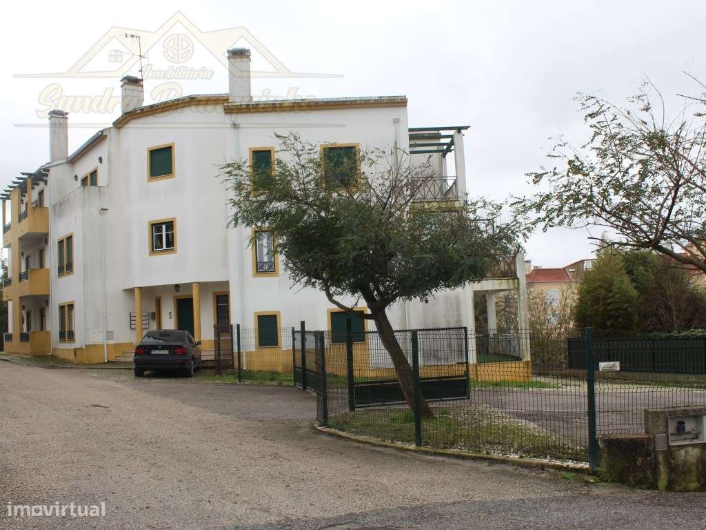 Apartamento T2 com garagem a 10min da praia-50