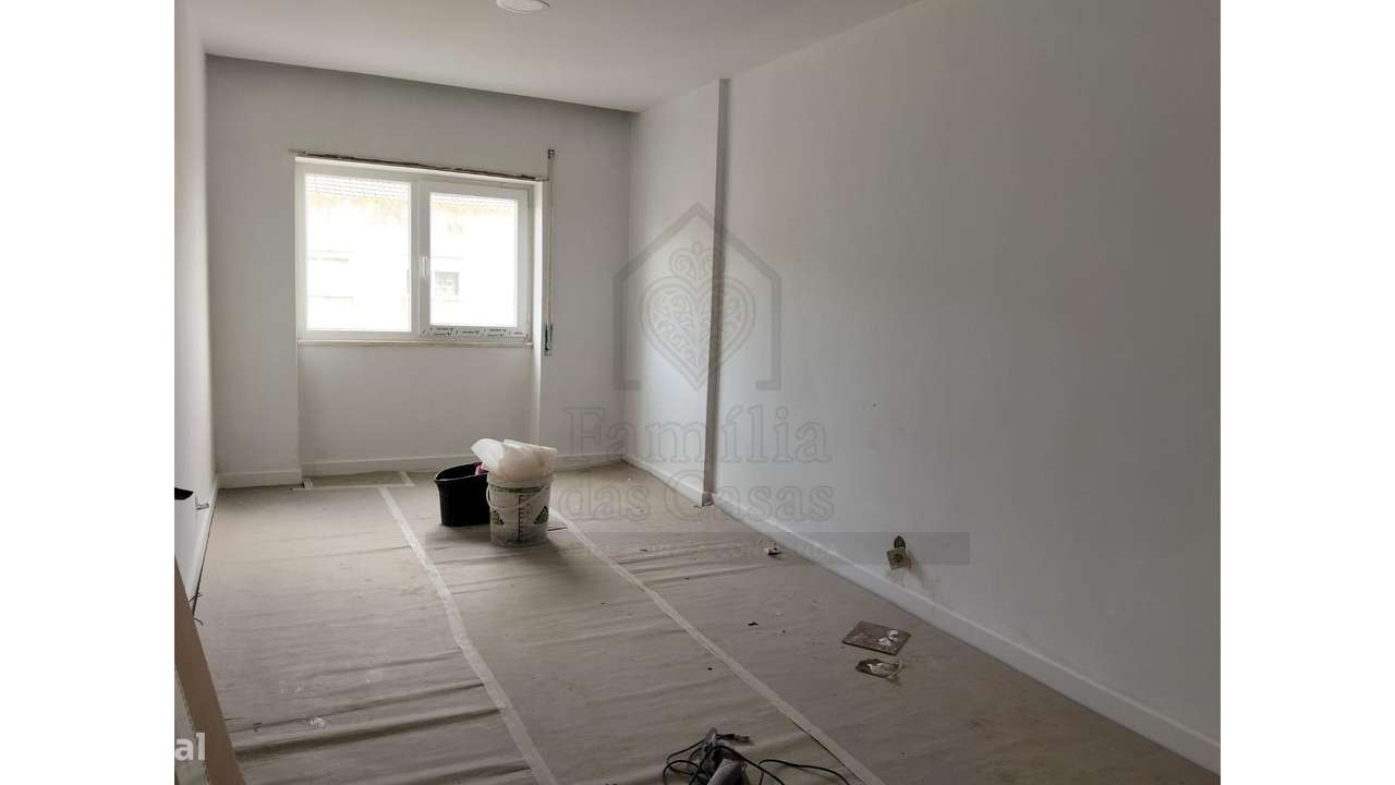 T3 a 15 Minutos da Estaçao dos Barcos-1