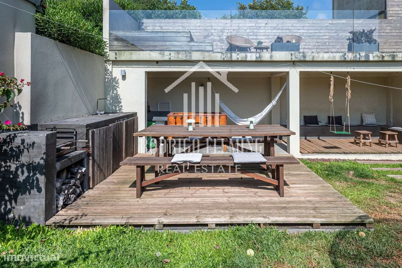Moradia T4 com Jardim e Vista Mar - MIRAMAR-9