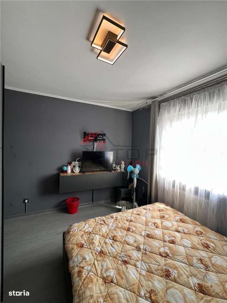 Apartament 3 Camere Decomandat - Gradinari - Imagine principală: 2/11