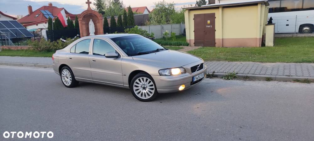 Volvo S60 2.4 Kinetic - 29