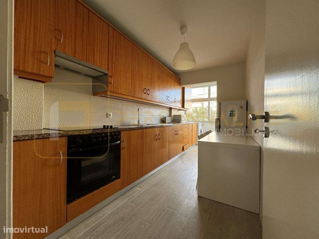Apt. T2 mobilado c/ estacionamento Azurém - Guimarães - Grande imagem: 5/18