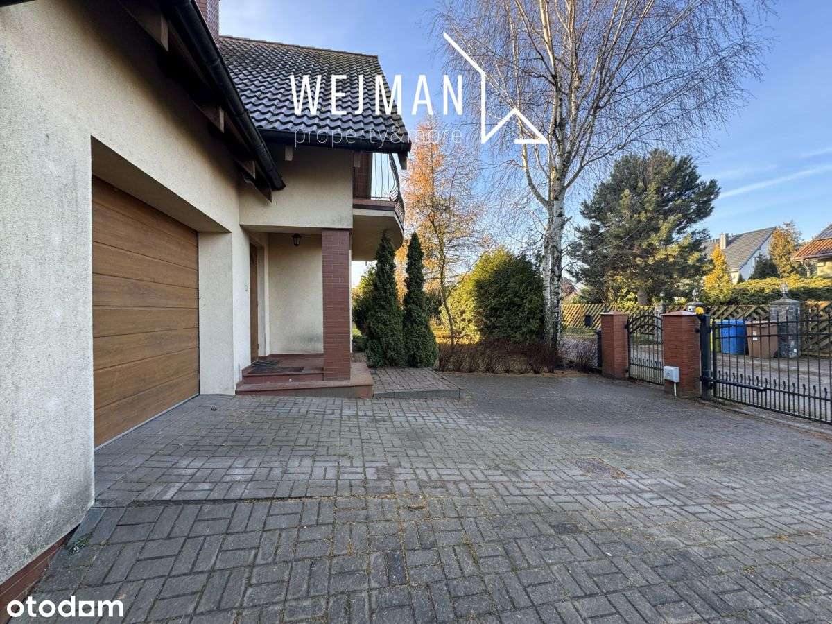 Przytulny i kameralny dom z zadbanym ogrodem-9