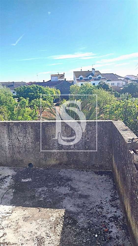 Moradia para Restaurar T4 Venda em Torres Novas (São Pedro), Lapas e R-9