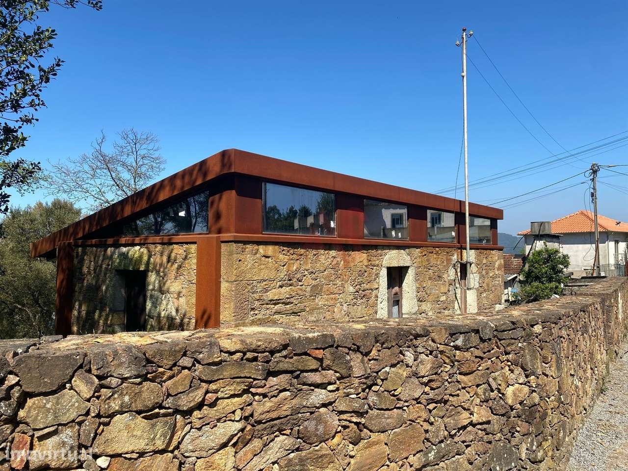 Quintinha para restauro com 2 Hectares em Guimarei, Santo Tirso - Grande imagem: 2/18