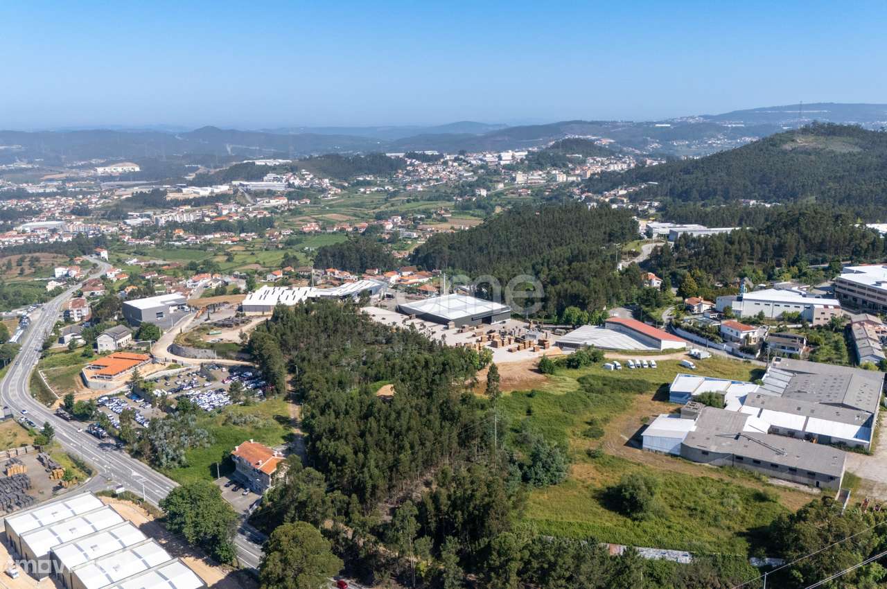 Terreno com 874 m2, em Vandoma, Paredes - Grande imagem: 3/22