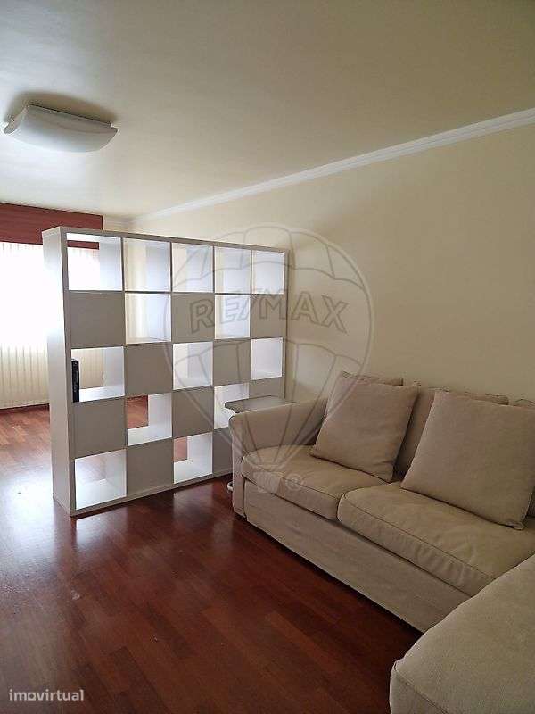 Apartamento T0 para arrendamento - Grande imagem: 4/17