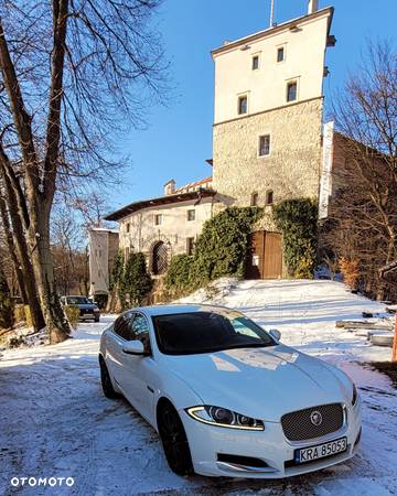 Jaguar XF 2.2 D - 1