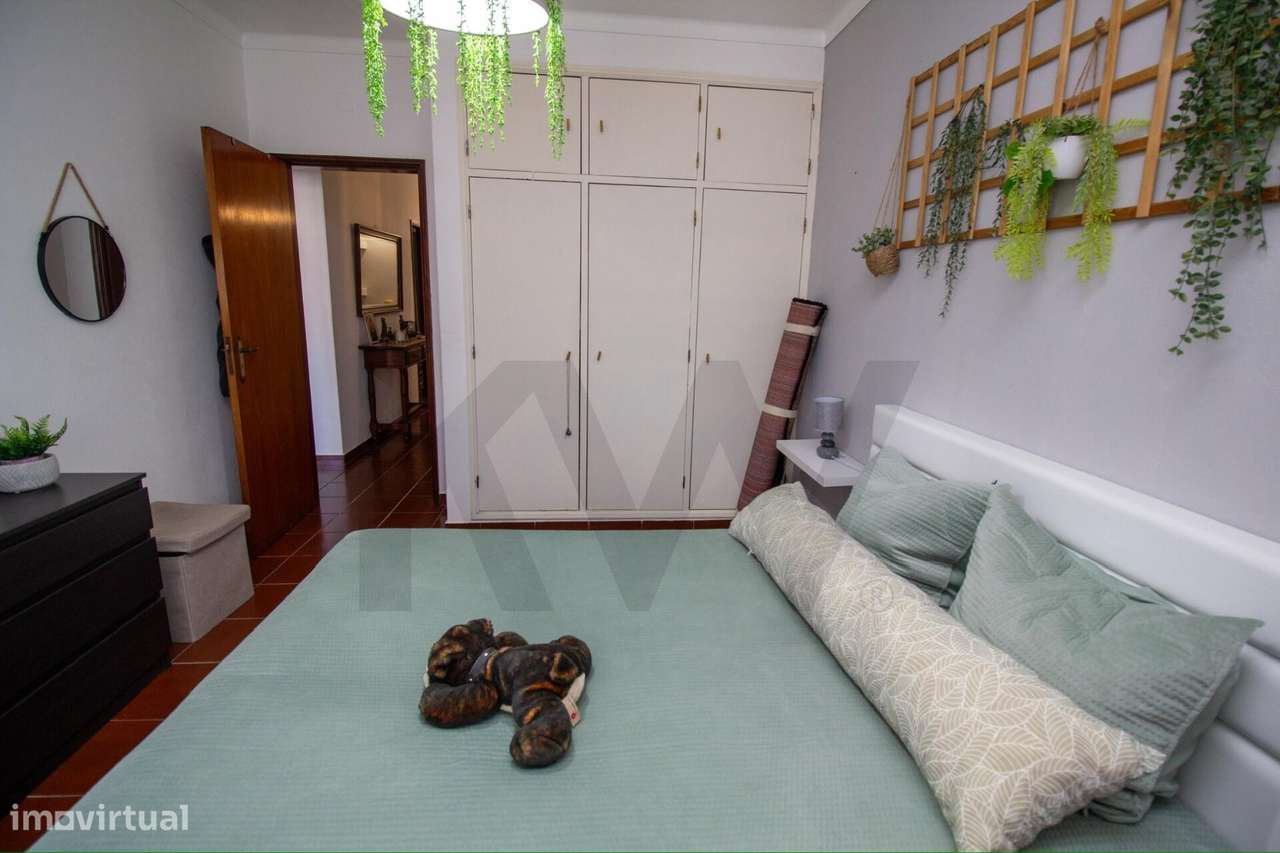Excelente Oportunidade em Almeirim – Apartamento T3 com Terraço e Gara-9