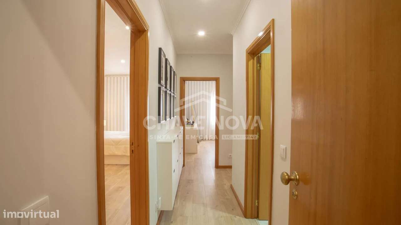 T3 com Varandas | Garagem | Vista Desafogada-9