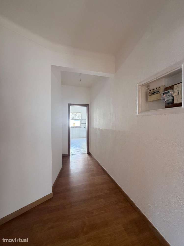 Apartamento T4 em Rio de Mouro-3