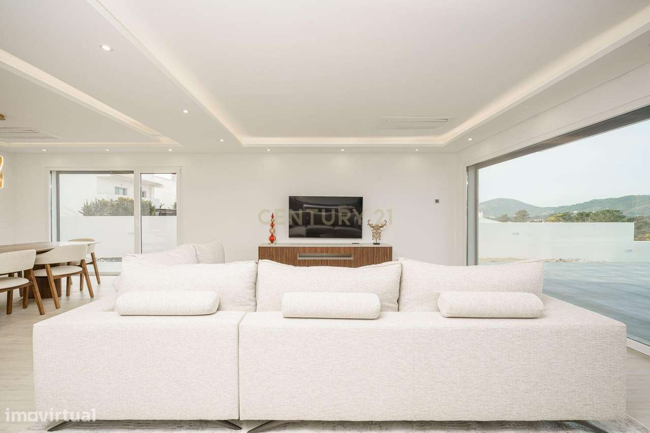 Moradia T3 Térrea a estrear com piscina e vista Serra-Setúbal-20