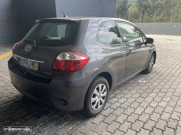 Toyota Auris 1.4 D-4D AC - 3