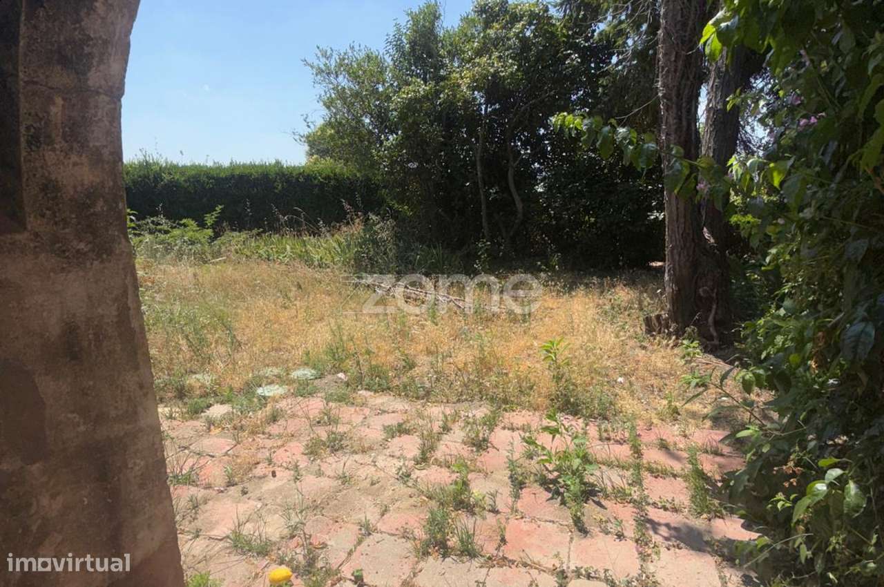 Moradia para restauro na Covilhã - Grande imagem: 5/21