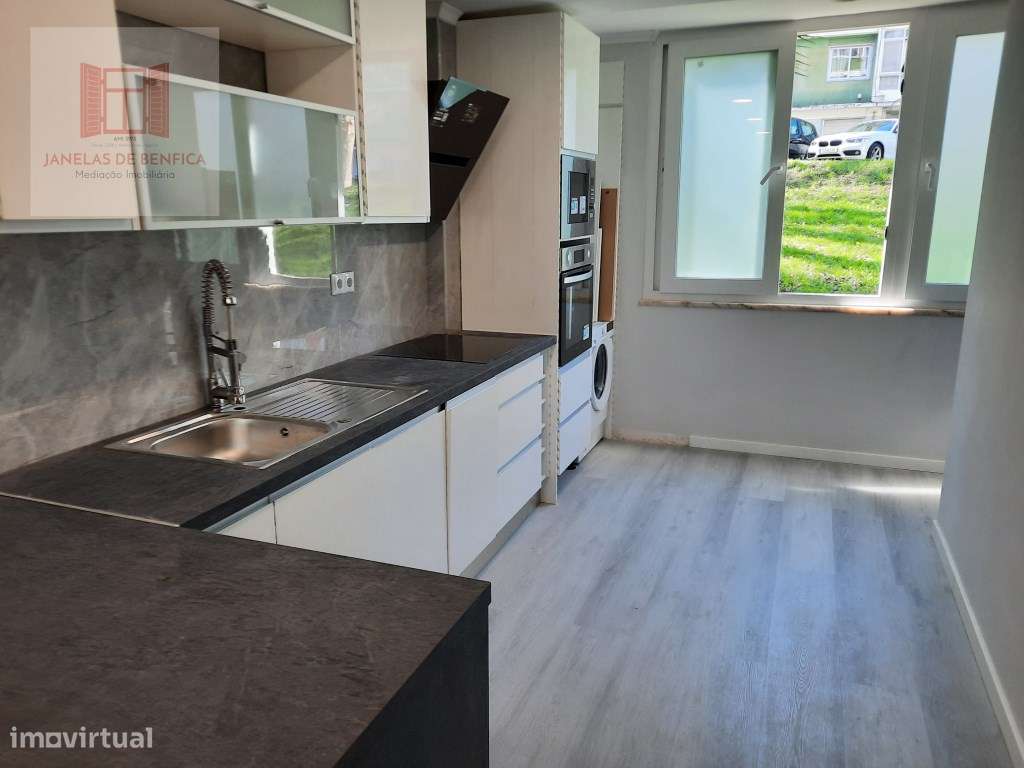 T2 Totalmente Remodelado Cozinha Equipada Lisboa